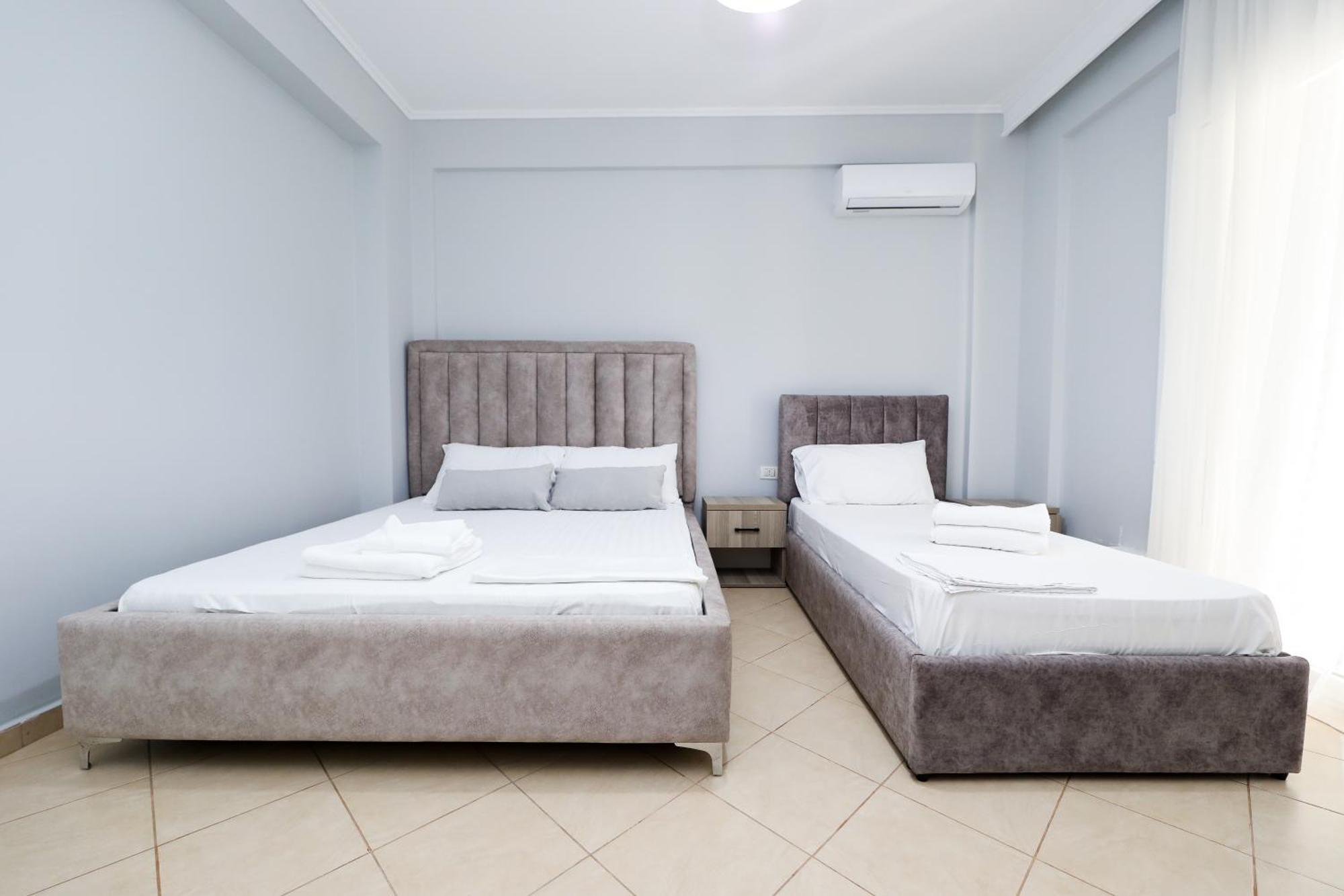 Christianna Free Parking Aparthotel Vlore