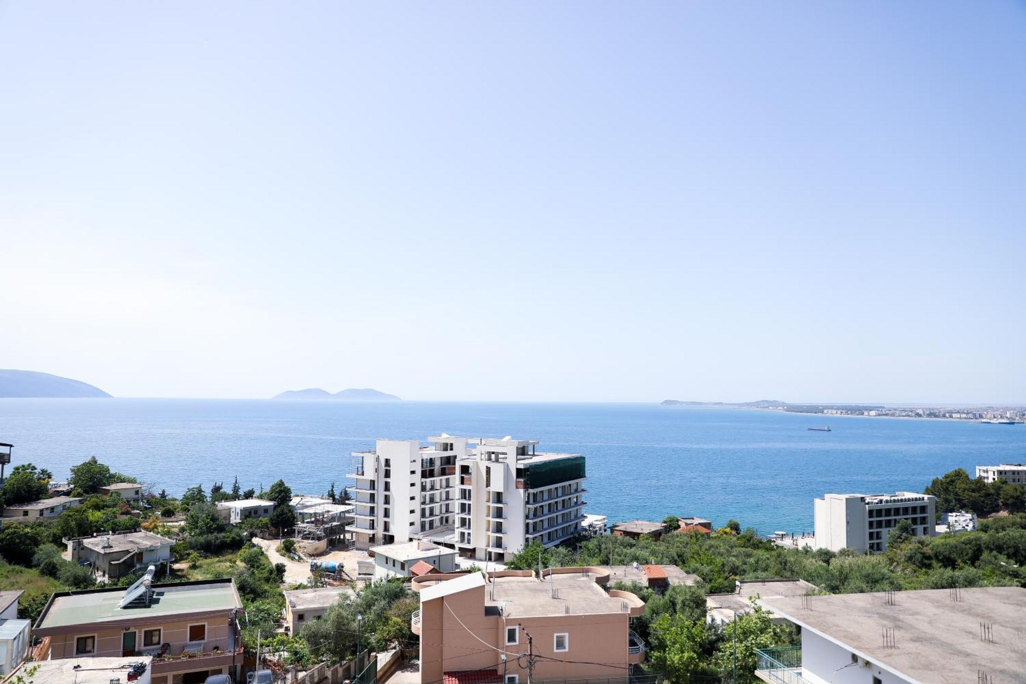 Aparthotel Christianna Free Parking Vlore